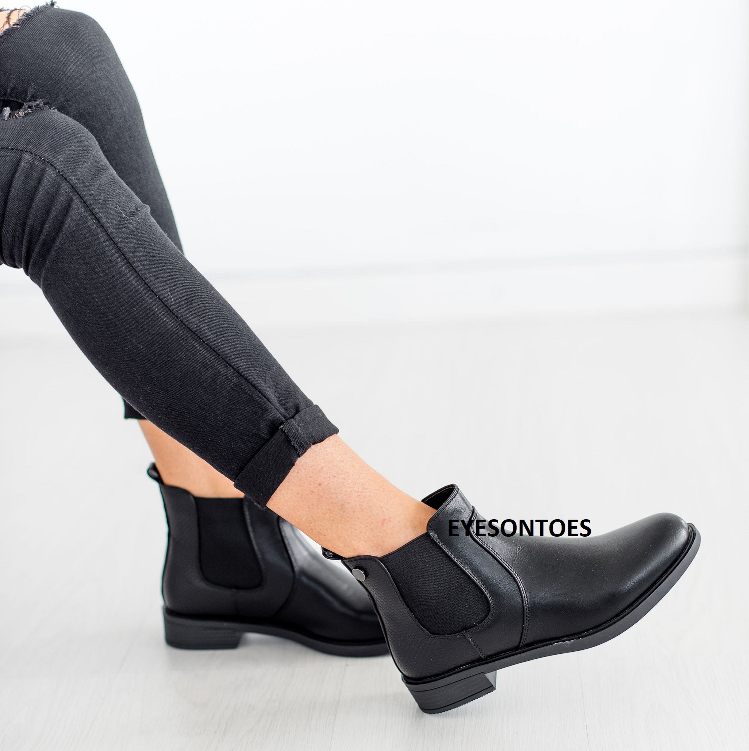 ladies dealer boots size 7